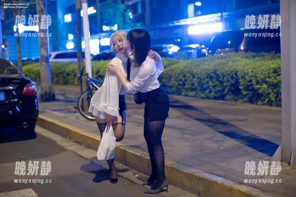 连体衣与超皮皮皮奶的故事，套图里的神秘气息好诱人