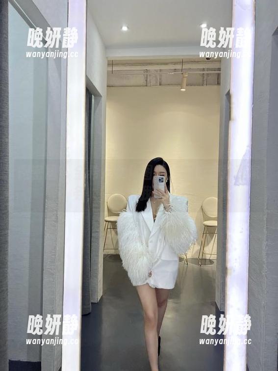 微密圈 - 金希儿女仆图册：别忙着打理家务，先处理我这颗心！