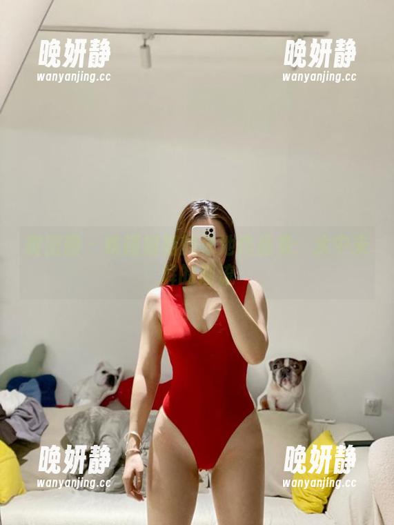 微密圈 - 铁锤姐姐的泳池作品集：水中未解的潮流