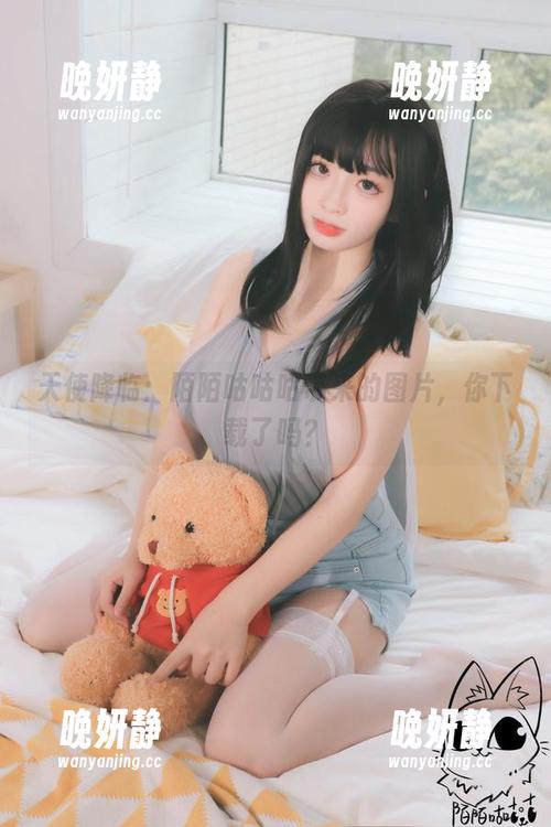 天使降临：陌陌咕咕咕带来的图片，你下载了吗？