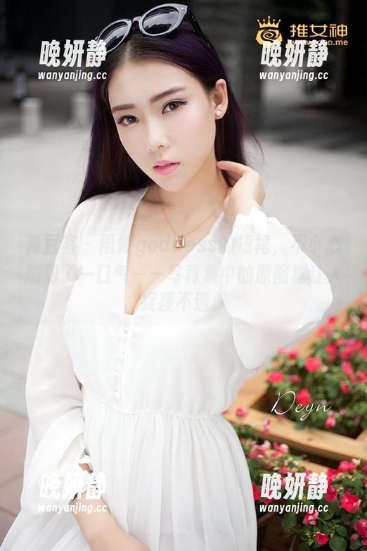 青豆客 - 雨婷goddess的短裙，不小心刷到了一口气——写真集中的原图真让人捉摸不透。