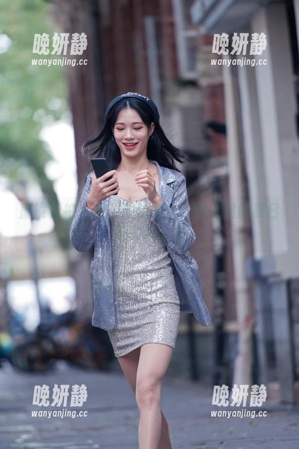 魔镜街拍 - 曼曼的比基尼：图库里的夏日凉爽新尝试