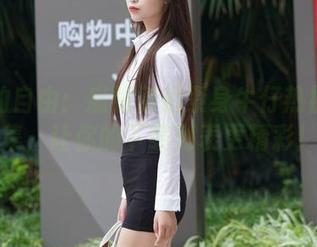 牛仔的自由：魔镜街拍紧身牛仔热裤写真集，让你的下载列表更精彩！